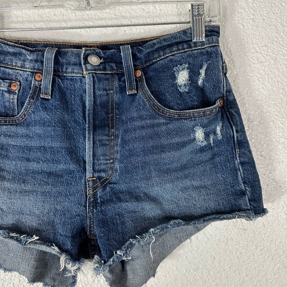 Levi’s 501 Cutoff Distressed Denim Shorts SZ 26 - Picture 5 of 8